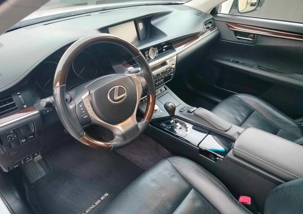 Lexus ES cena 74900 przebieg: 163000, rok produkcji 2013 z Brzesko małe 254